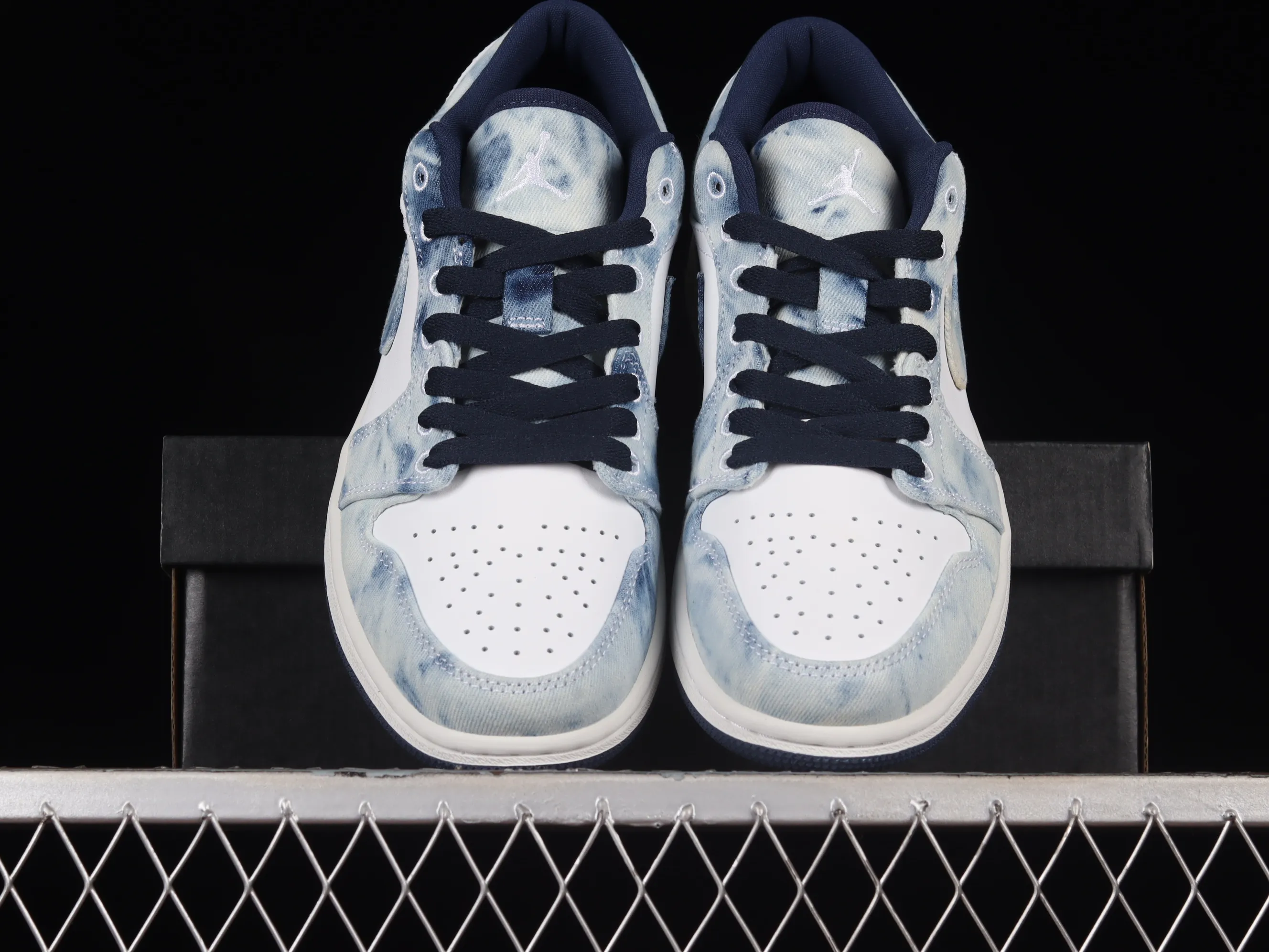 All categories Air Jordan Jordan series basketball shoes Air Jordan 1 Low G version pure original Air Jordan 1 Low "Lce Blue" AJ1 Joe 1 denim blue low-top basketball shoes CZ8455-100